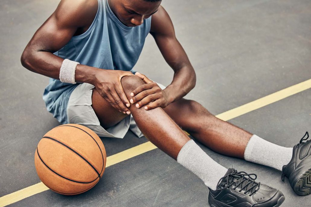 sports knee injury treatment